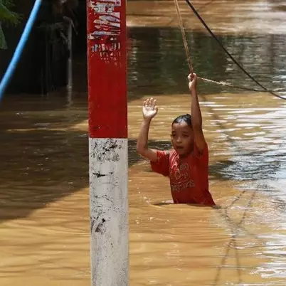 10 Potret kondisi terkini wilayah Jakarta terdampak banjir
