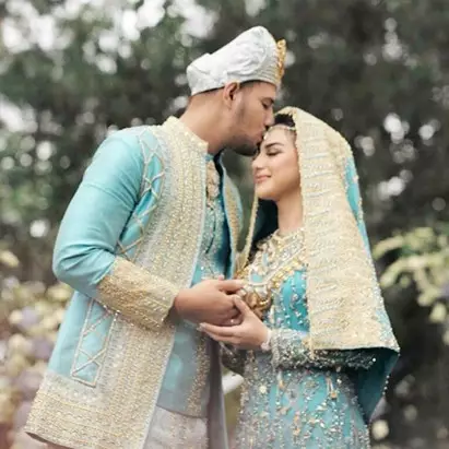 10 Momen akad nikah Irish Bella dan Ammar Zoni, dinikahkan adik