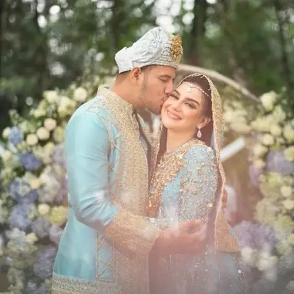 Seleb-seleb yang dinikahkan sang adik, terbaru Irish Bella