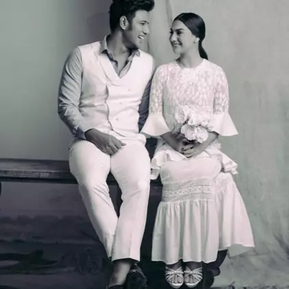 Beda desain 8 sepatu Irish Bella dari lamaran sampai menikah