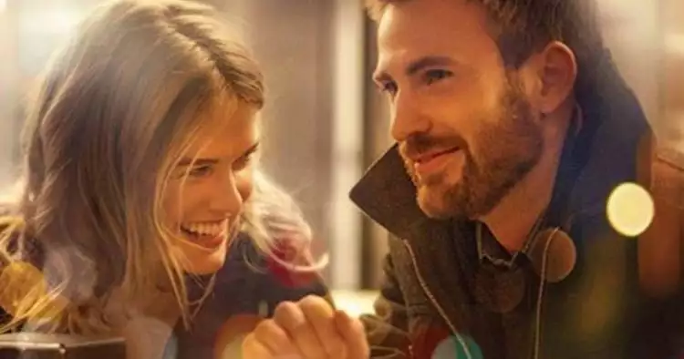 5 Film romantis yang dibintangi Chris Evans bukti aktingnya keren