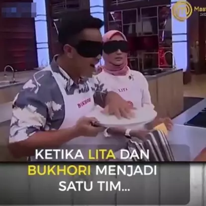 Tantangan tutup mata, aksi Lita &amp; Bukhori MasterChef bikin ngakak
