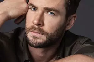 10 Seleb Hollywood ini dianggap lebih tampan dengan brewok