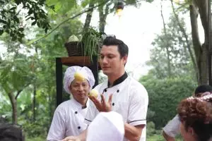 Berperan sebagai chef, Christian Sugiono tak kesulitan akting