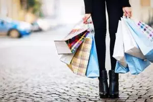 3 Kebiasaan yang dilakukan pengunjung mal saat bulan Ramadan