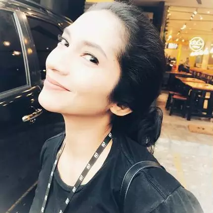 8 Pesona Cut Sjalinni, putri Vira Yuniar yang beranjak remaja