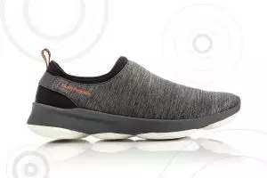 Tips memilih sneakers disesuaikan dari bentuk kaki