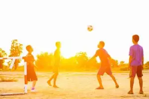 5 Fakta olahraga ternyata bisa tingkatkan prestasi akademis anak