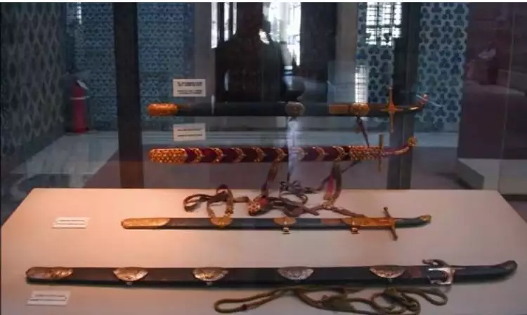 Penampakan 10 benda peninggalan Nabi Muhammad, ada pedang perang
