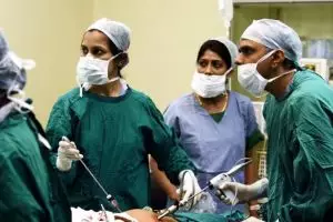 Tak disangka, dokter temukan 116 paku dan kawat dalam perut pria ini