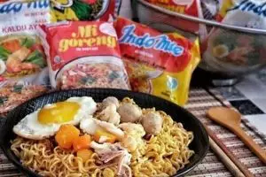 Ini sosok di balik kelezatan Indomie goreng, sang pecipta rasa