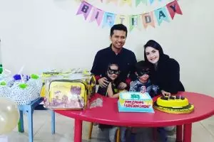 Emil Dardak ultah ke-35, ini ungkapan romantis kocak Arumi Bachsin