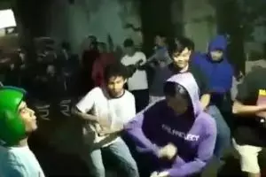 7 Cara orang bangunin sahur pakai lagu ini kreatif abis