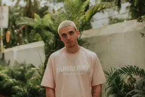 Terjadi kerusuhan 22 Mei, Lauv batalkan konser di Jakarta