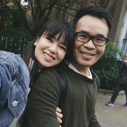 10 Potret mesra Laura Basuki dan suami yang jarang tersorot