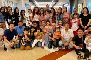 7 Momen bukber keluarga besar Ashanty, Millendaru jadi sorotan