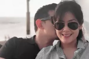 Momen Lulu Tobing pamer cincin dari Bani Mulia, siap nikah lagi?