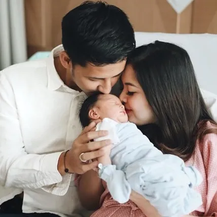 7 Nama anak seleb gabungan dari kedua orangtuanya, unik banget