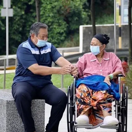 Kenang sang istri, SBY akan tulis buku perjuangan Ani Yudhoyono