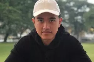 Outfit melayat dibandingkan dengan Sandiaga, ini respons Kaesang