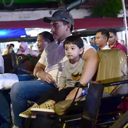 Sering dibandingkan, ini 7 momen kedekatan Kaesang dan Jan Ethes