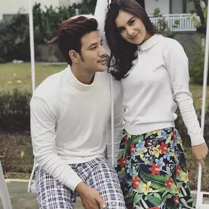 Unggah foto bagi THR ke adik, ekspresi Ammar Zoni curi perhatian