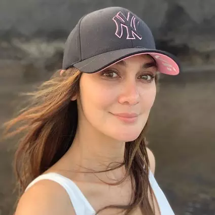 Luna Maya liburan bareng Faisal Nasimuddin, didoakan berjodoh