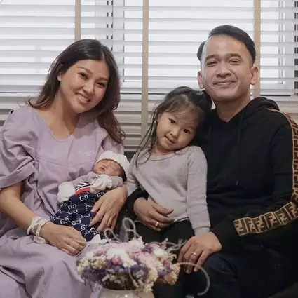 10 Anak seleb ini punya Instagram sejak lahir, pengikutnya jutaan