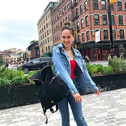 5 Postingan bijak Cinta Laura usai foto vulgar sama pacar tersebar