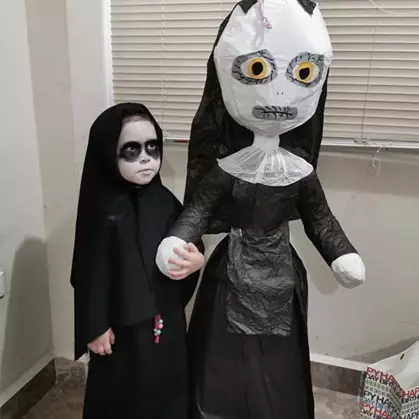 Viral pesta ulang tahun anak bertema Valak, kostumnya horor pol