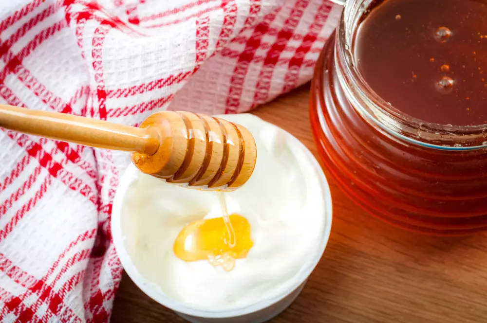 21 atasi rambut kering © 2019 brilio.net