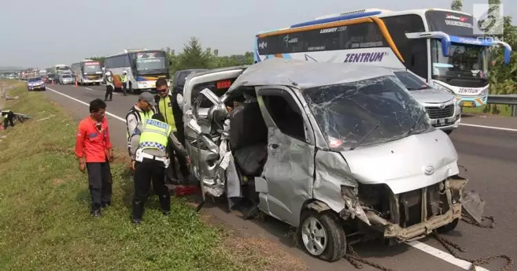 3 Fakta penyerang sopir bus kecelakaan di Cipali, jadi tersangka