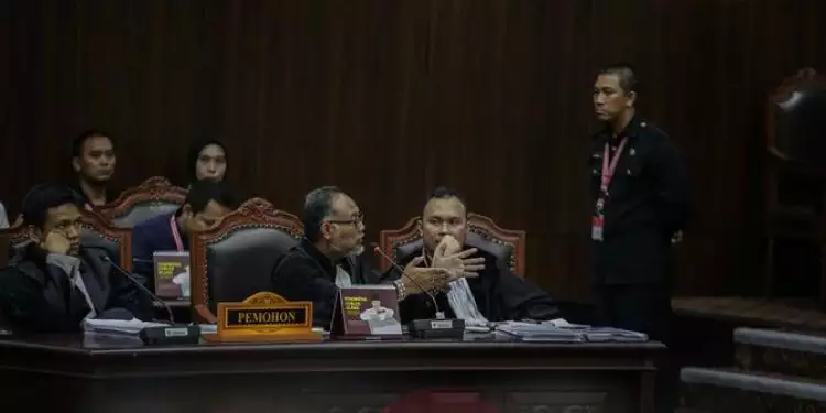 Kuasa hukum Prabowo menarik alat bukti yang tak sesuai aturan