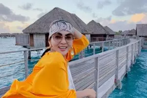 Unggah foto liburan di Bora-Bora, caption Syahrini tuai sorotan