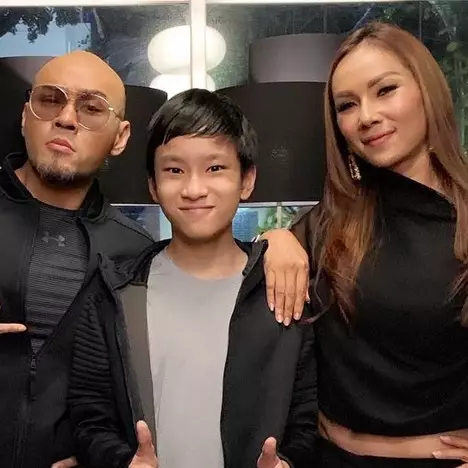 Deddy Corbuzier mualaf, ini ungkapan haru sang mantan istri