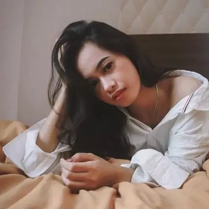 Tampil berbikini di Bali, Ulfi Damayanti Anak Elly Sugigi dikritik