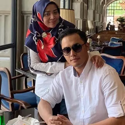 Muzdalifah promosi bisnis katering, penampilannya curi perhatian