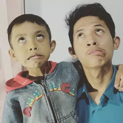 11 Potret Diwan &amp; Fikri Fadlu, kakak beradik YouTuber yang viral