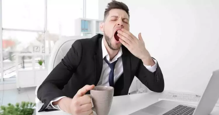 Sering menguap, ini cara bedakan tubuh mengantuk atau kelelahan 