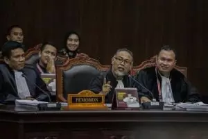 5 Dalil permohonan pihak Prabowo-Sandi yang ditolak MK