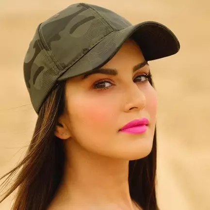 Kabar terbaru Sunny Leone pascapensiun sebagai bintang porno