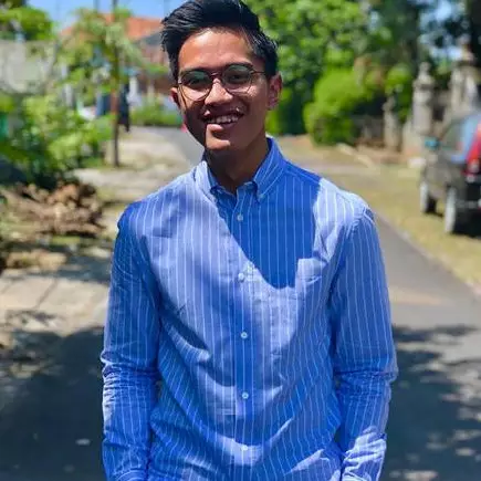 Kerap 'berantem' di medsos, foto akur Gibran &amp; Kaesang jadi sorotan