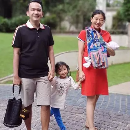 Unggah foto tema Snow White, wajah Thania Onsu curi perhatian