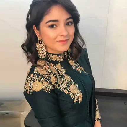 11 Pesona Zaira Wasim, seleb Bollywood putuskan pensiun demi agama