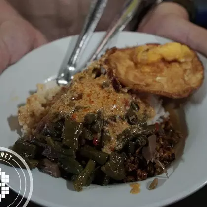 Nasi Teri Gejayan Pak Dul, kuliner malam legendaris Jogja 90-an