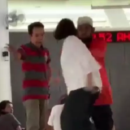 Alami skizofrenia, wanita pembawa anjing ke masjid tak ditahan