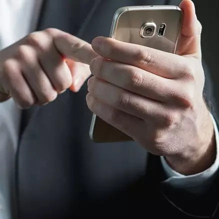 Bakalan diblokir pemerintah, ini 3 ciri-ciri handphone black market