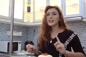 8 Potret penampakan rumah Rey Utami, perabotannya jadi sorotan