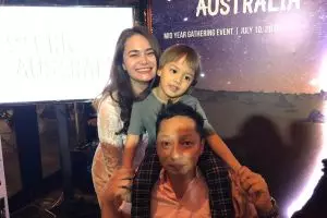 Liburan bareng anak naik pesawat? Ini 3 tips jitu ala Ringgo Agus