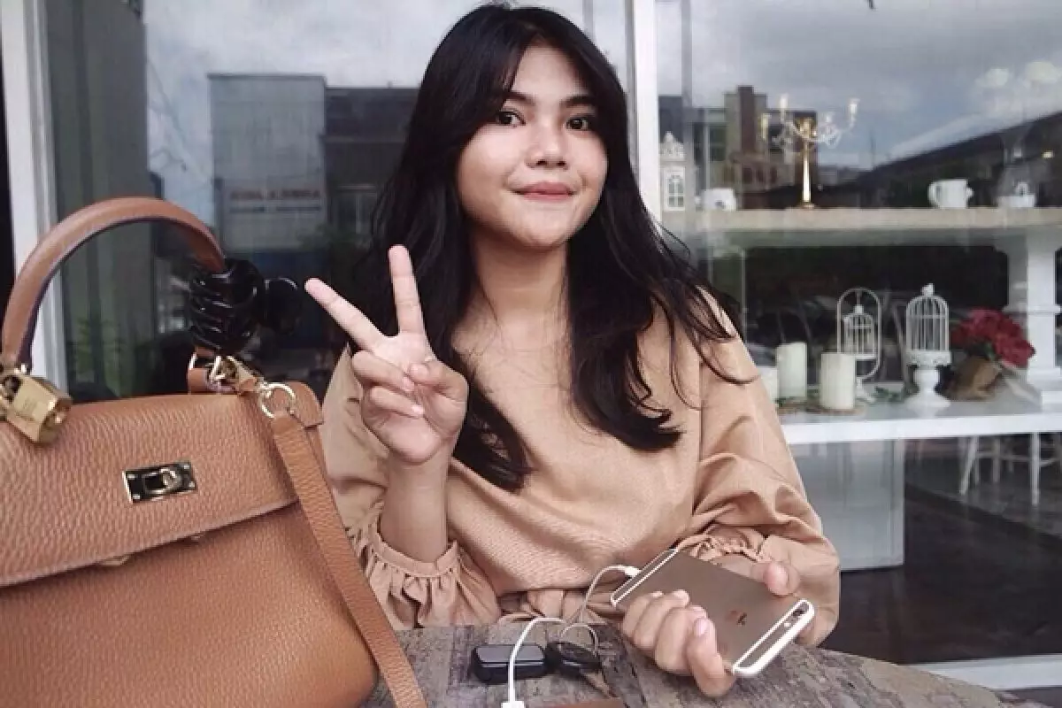 Meldi keponakan Dewi Perssik punya pacar calon pilot, ini sosoknya